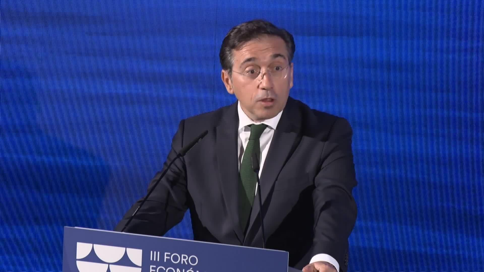 va albares sobre foro