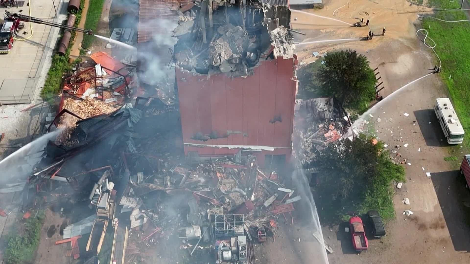 J008-EEUU EXPLOSION NEBRASKA