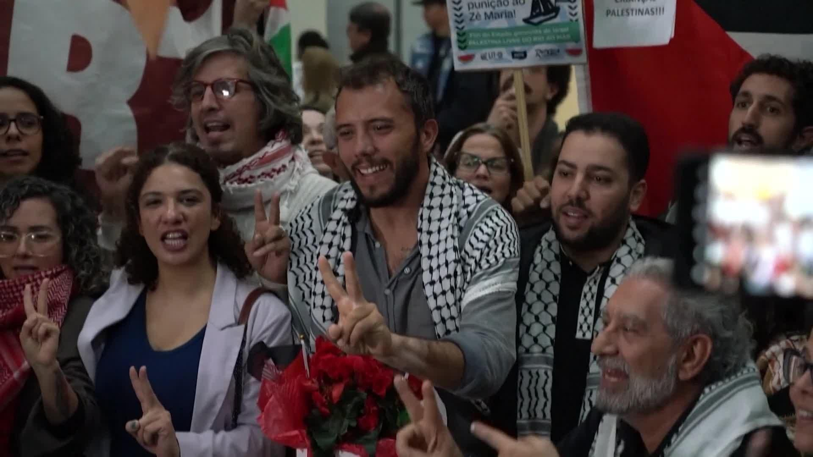 va activista brasileño flotilla regresa a brasil