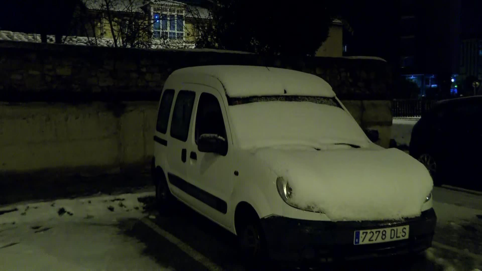 V082-CANTABRIA REINOSA NIEVE TARDE