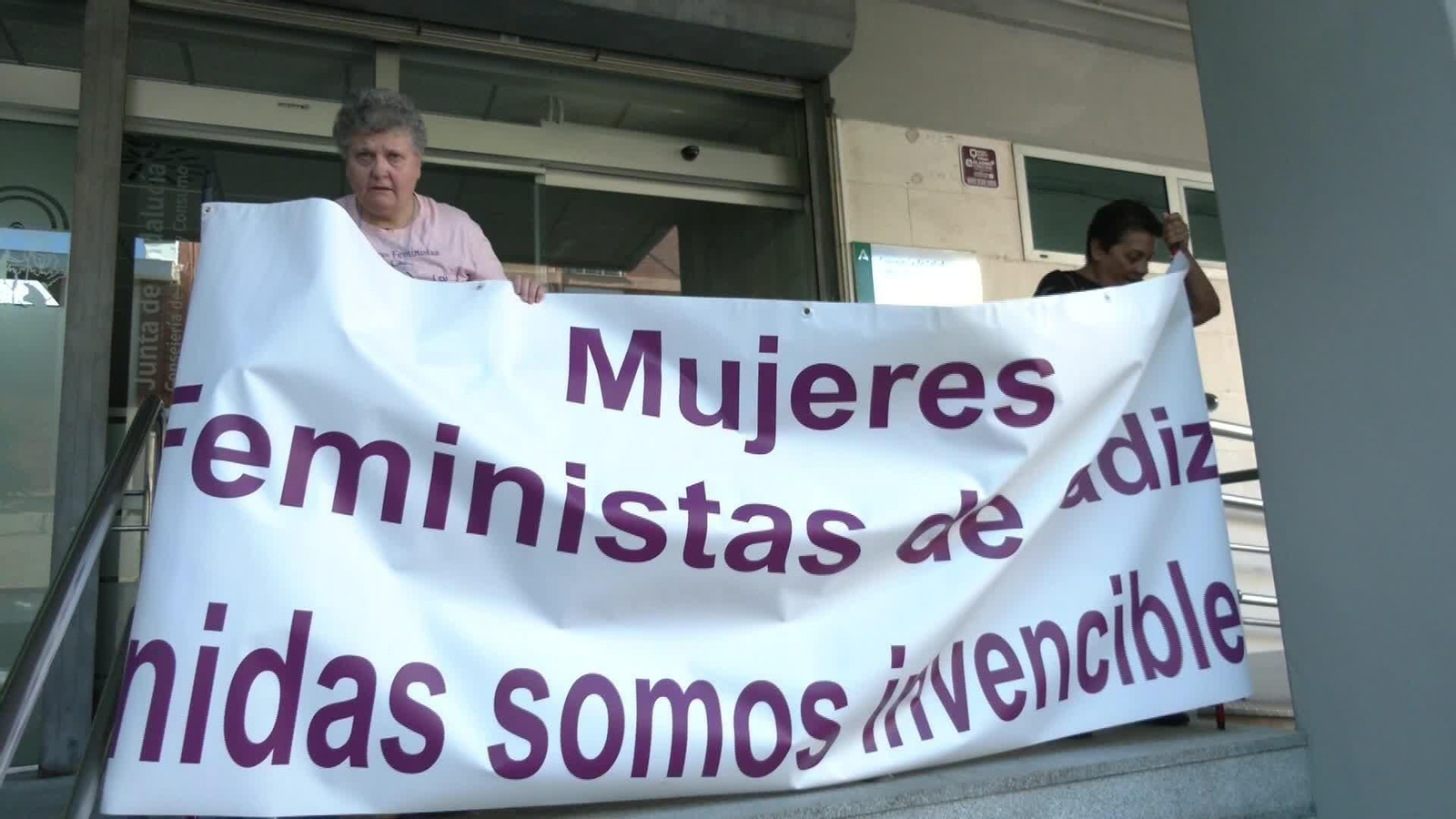 L041-CADIZ MANIFESTACION CRISIS CRIBADOS