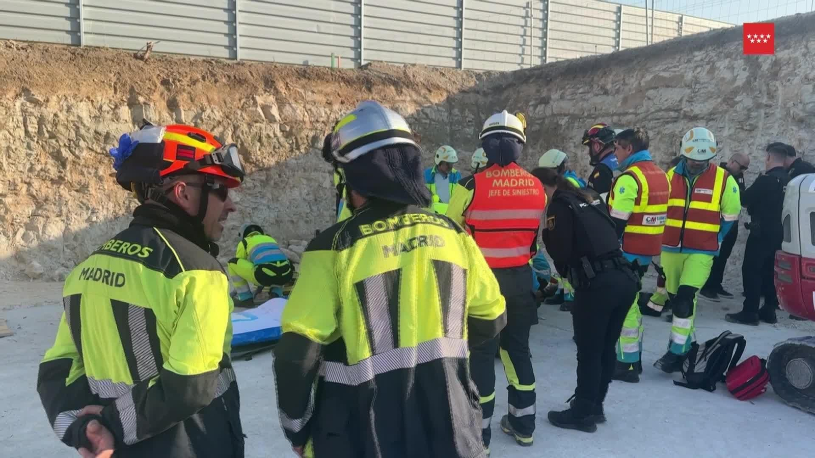 X099-MADRID TRABAJADOR HERIDO ATRAPADO APISONADORA
