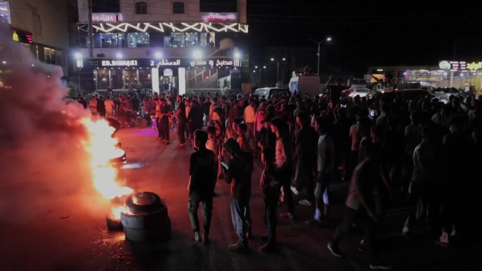 L004-SIRIA PROTESTAS COMBUSTIBLE