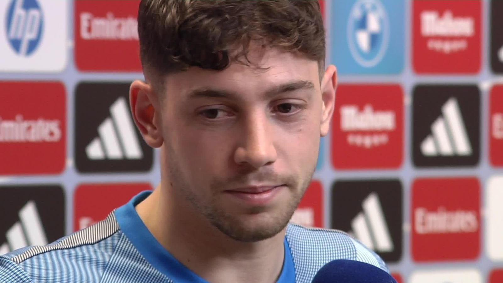 va fede valverde zmixta