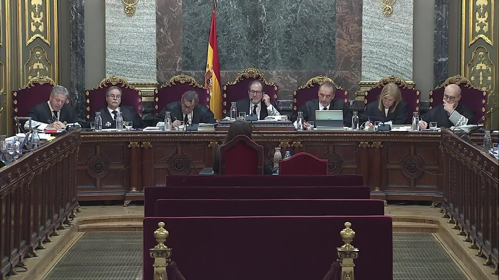 M074-MADRID JESSICA JUICIO MASCARILLAS 2