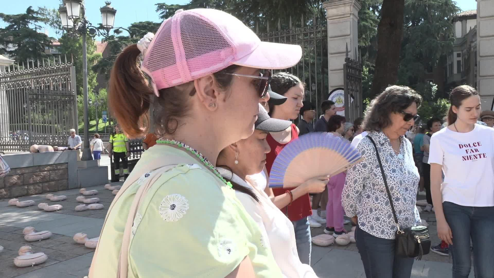 L054-MADRID FORMACION SAMUR A VOLUNTARIOS VISITA PAPA