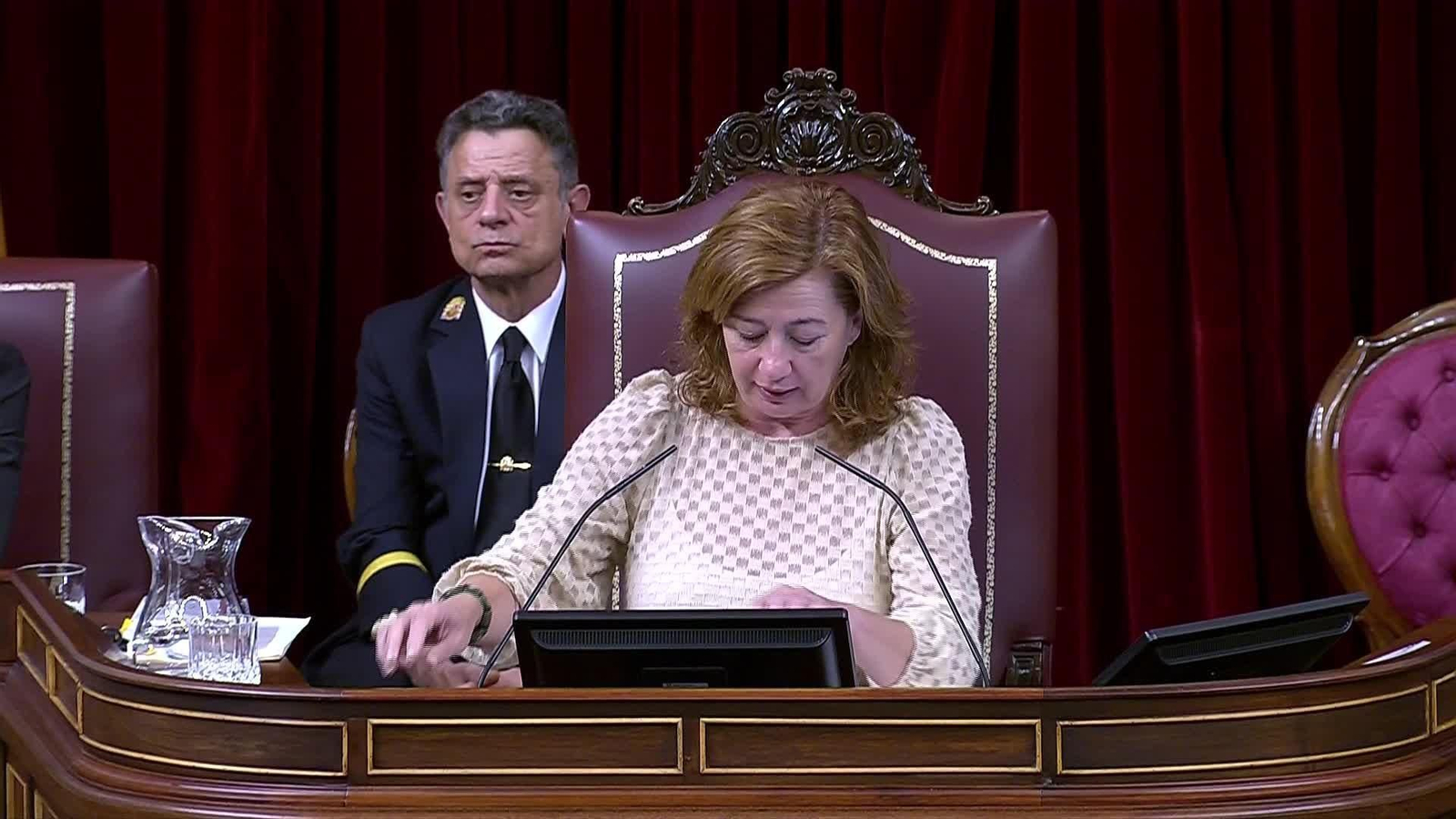 X018-CONGRESO SESION CONTROL GAMARRA A BOLAÑOS