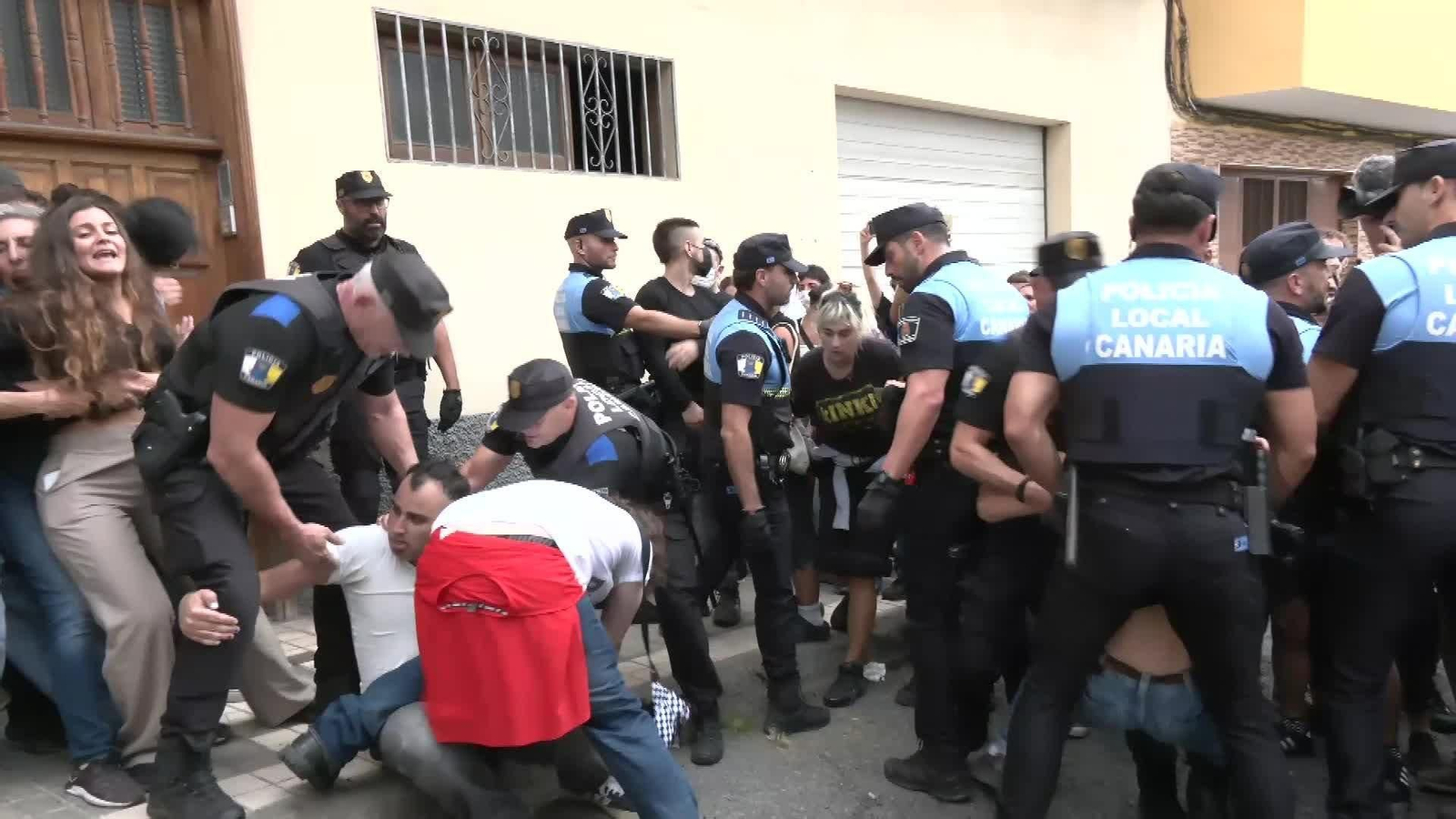 M028-LAS PALMAS DESAHUCIO FAMILIA CON MENORES