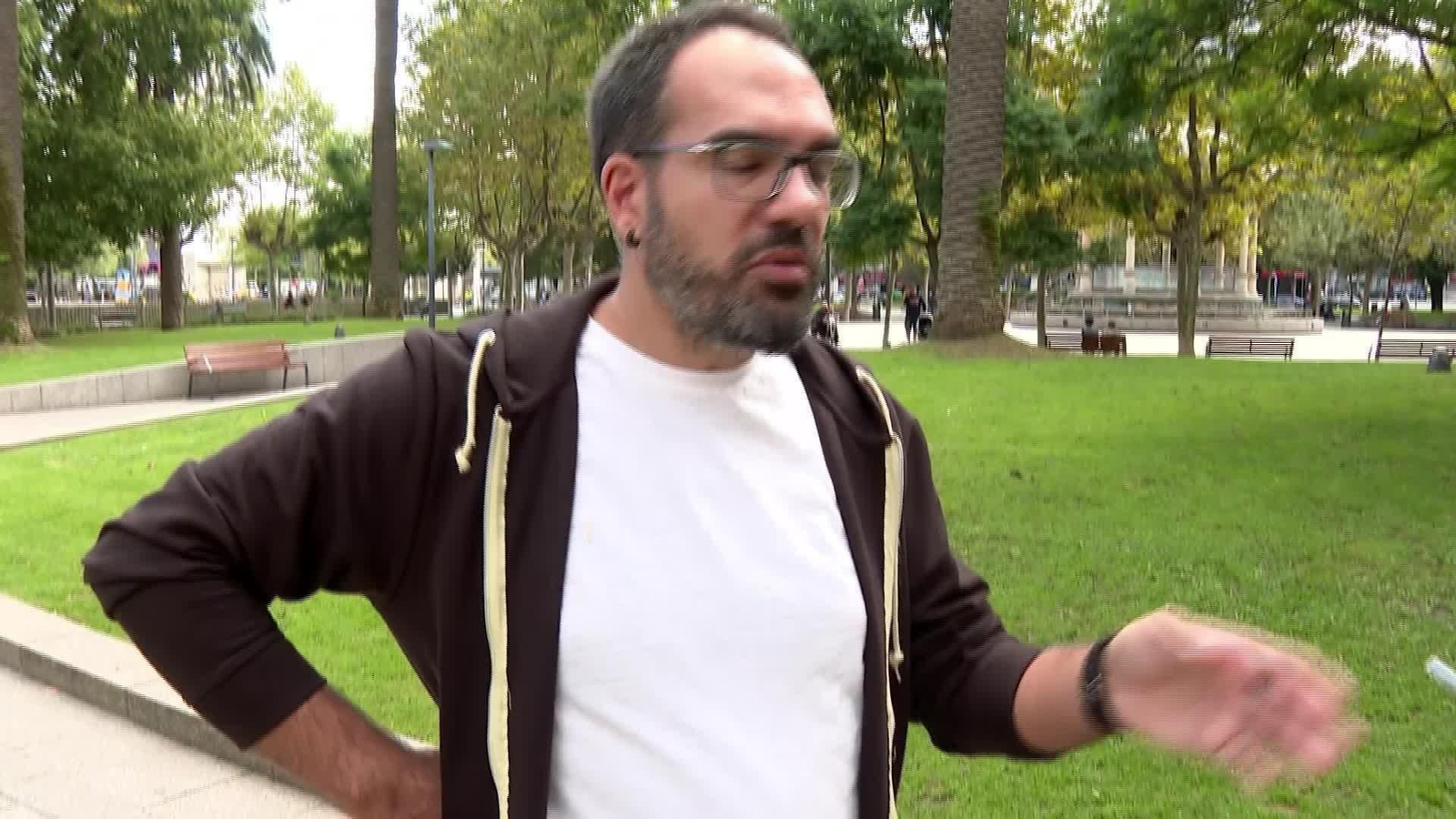 X042-BILBAO REACCIONES ABSOLUCION ENFERMERA DE KABIEZES VACUNAS