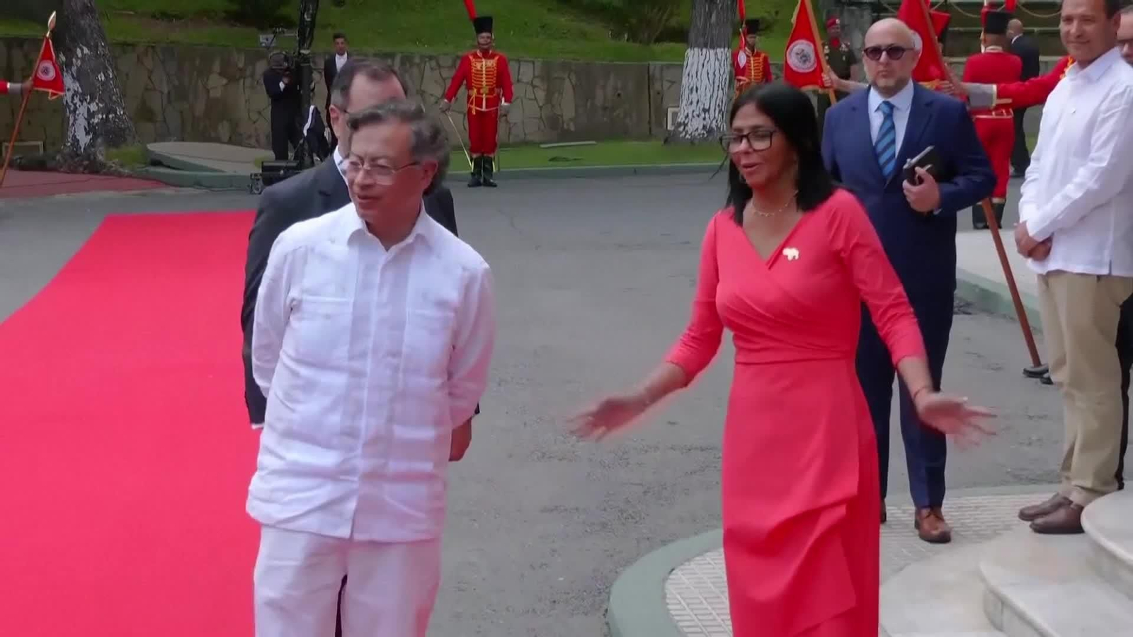 va petro llega a venezuela