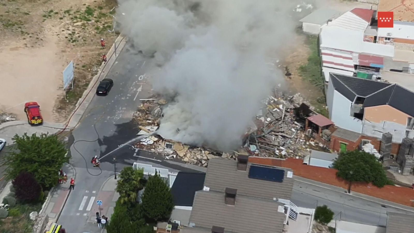 X066-EDI MADRID DERRUMBE EN INCENDIO DE MORATA