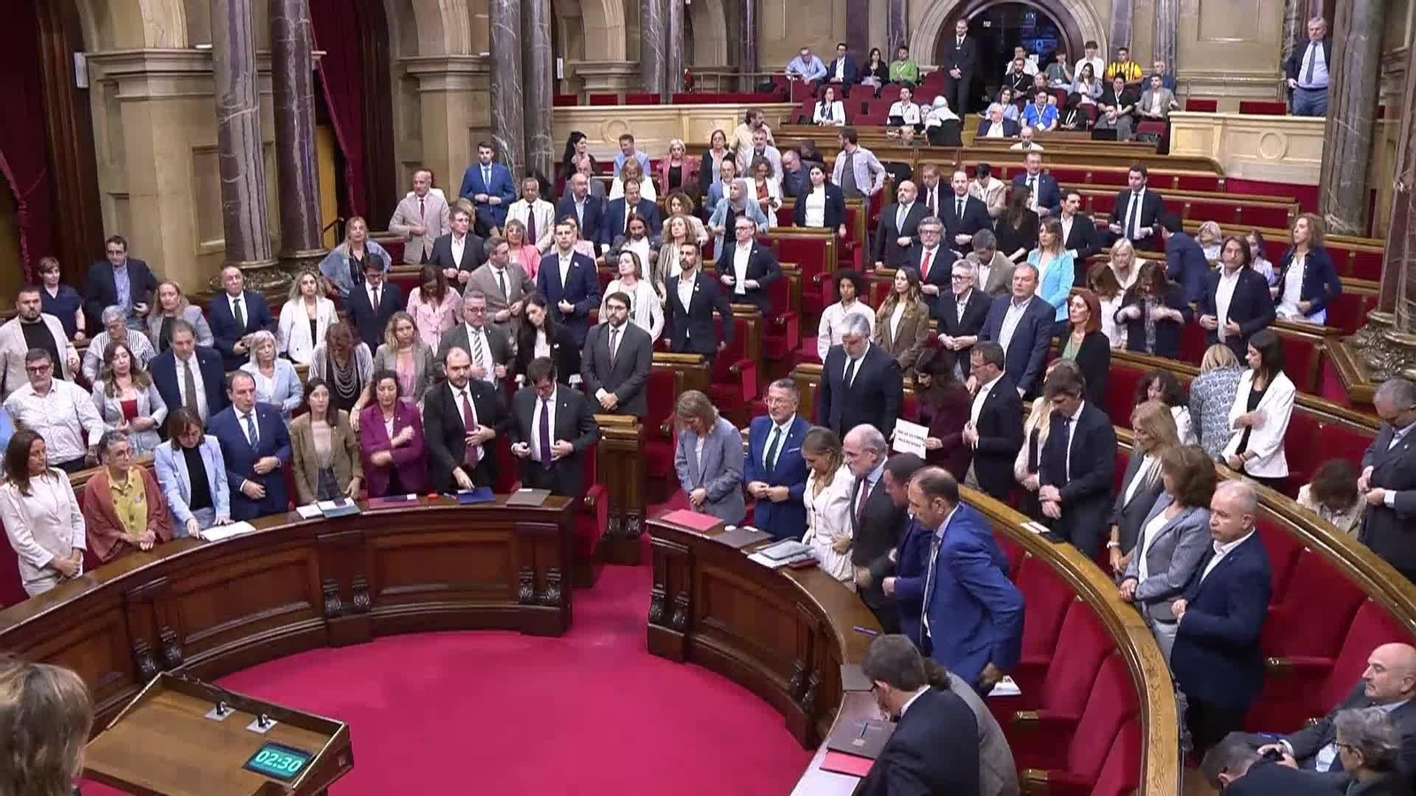 M096-BARCELONA PARLAMENT MINUTO SILENCIO GAZA