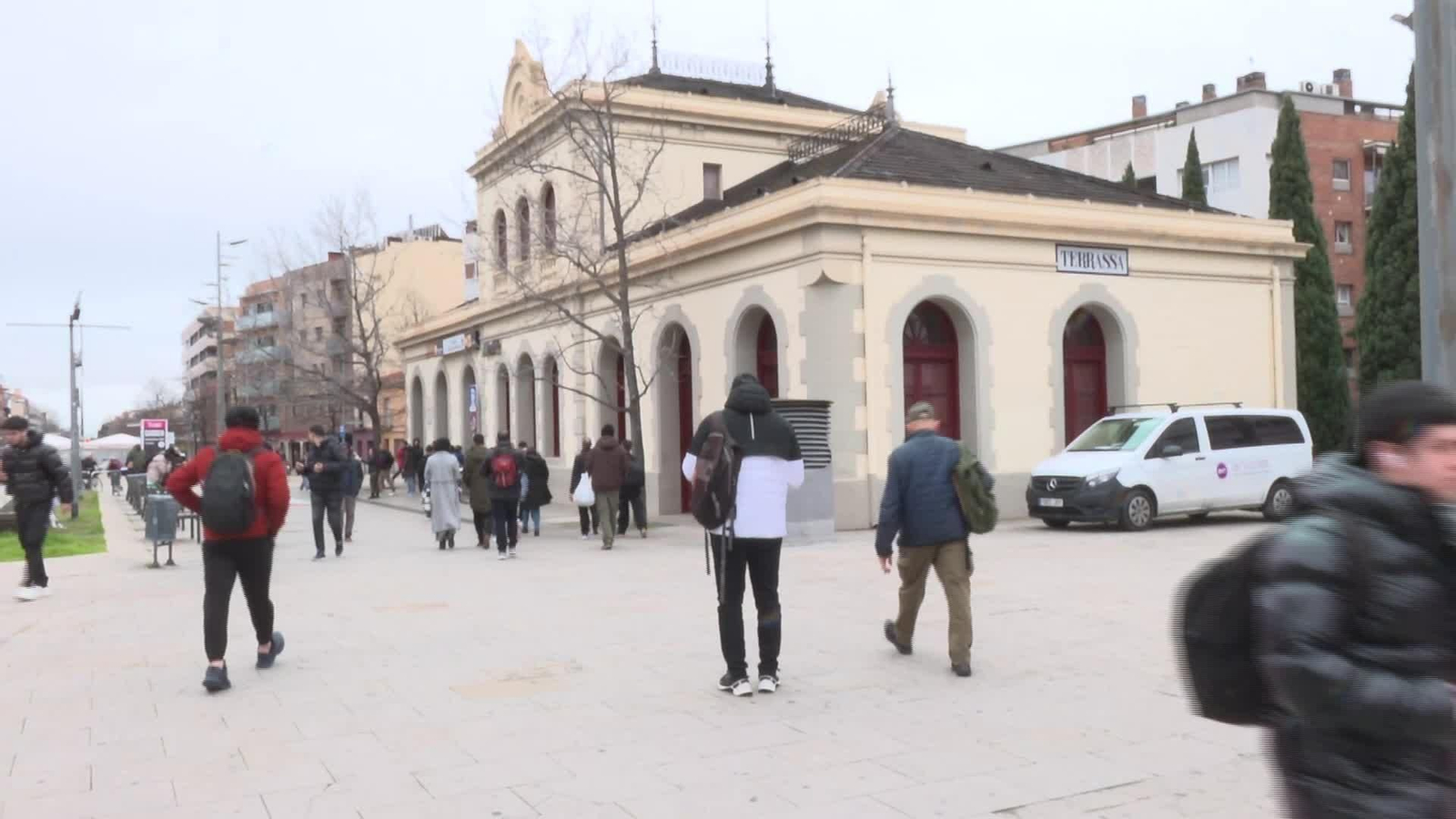 M032-BARCELONA NUEVO DÍA INCIDENCIAS EN RODALIES