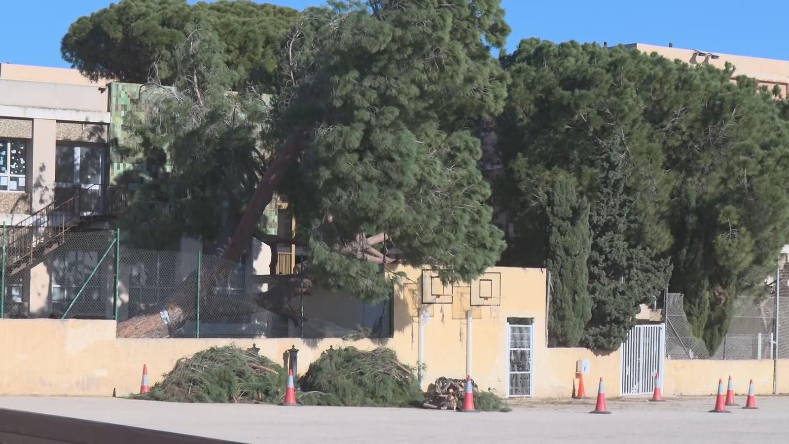 V063-EDI VARIOS VIENTO Y DAÑOS