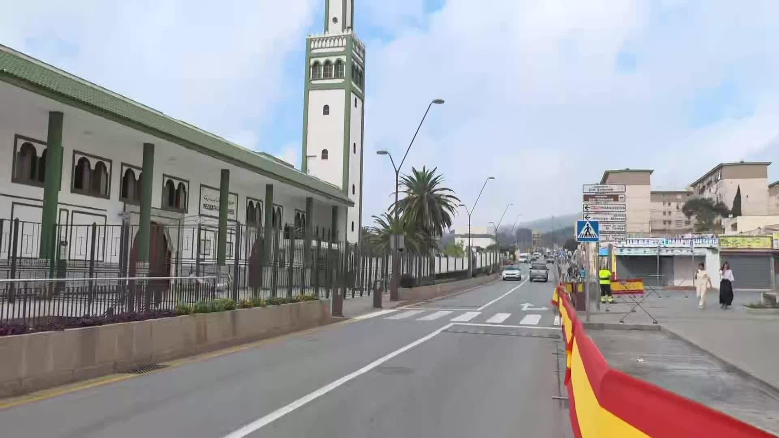 M049-CEUTA MIGRANTES VISITA REYES