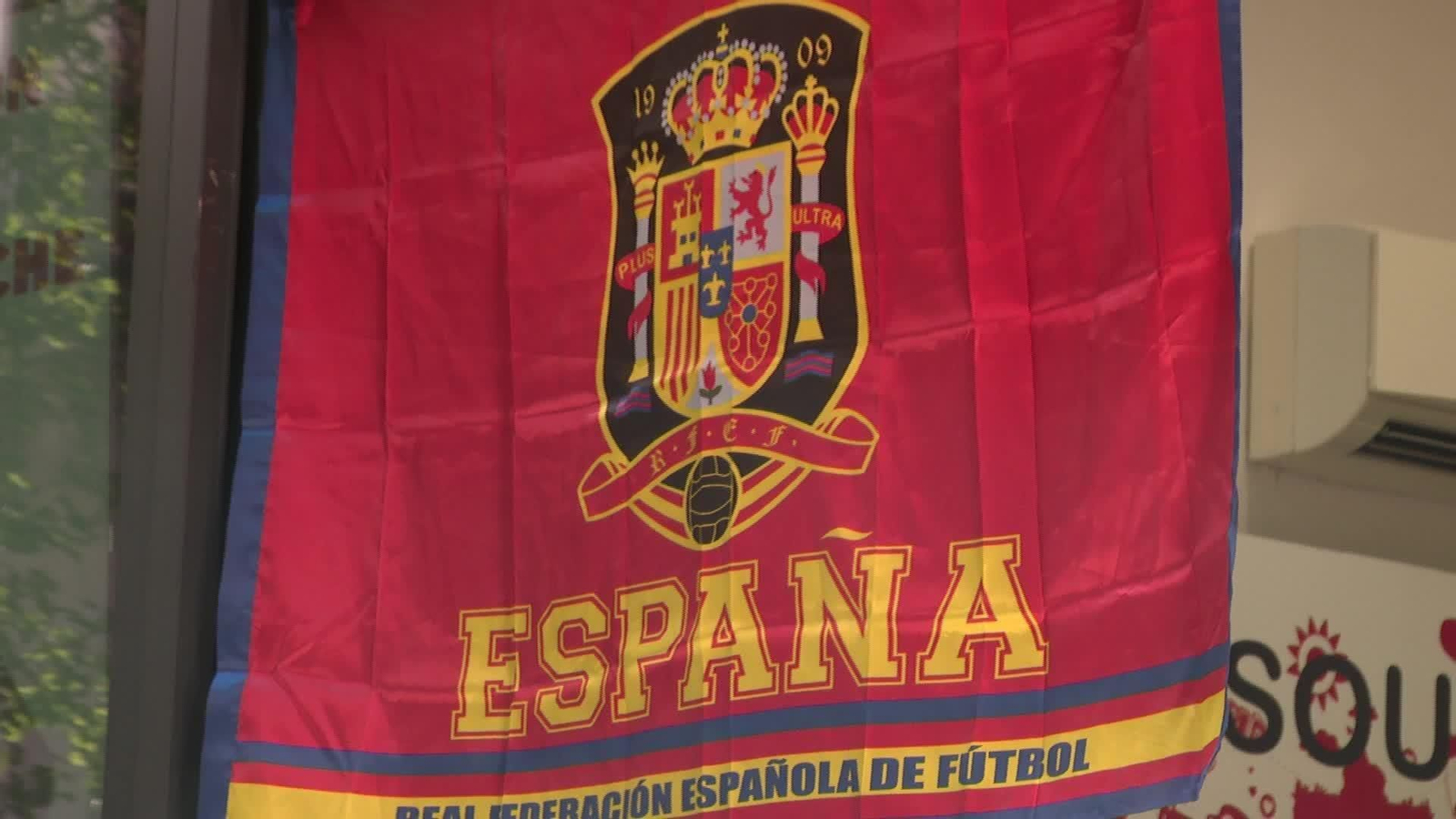 D020-MADRID AMBIENTE PREVIO FUTBOL ESPAÑA INGLATERRA