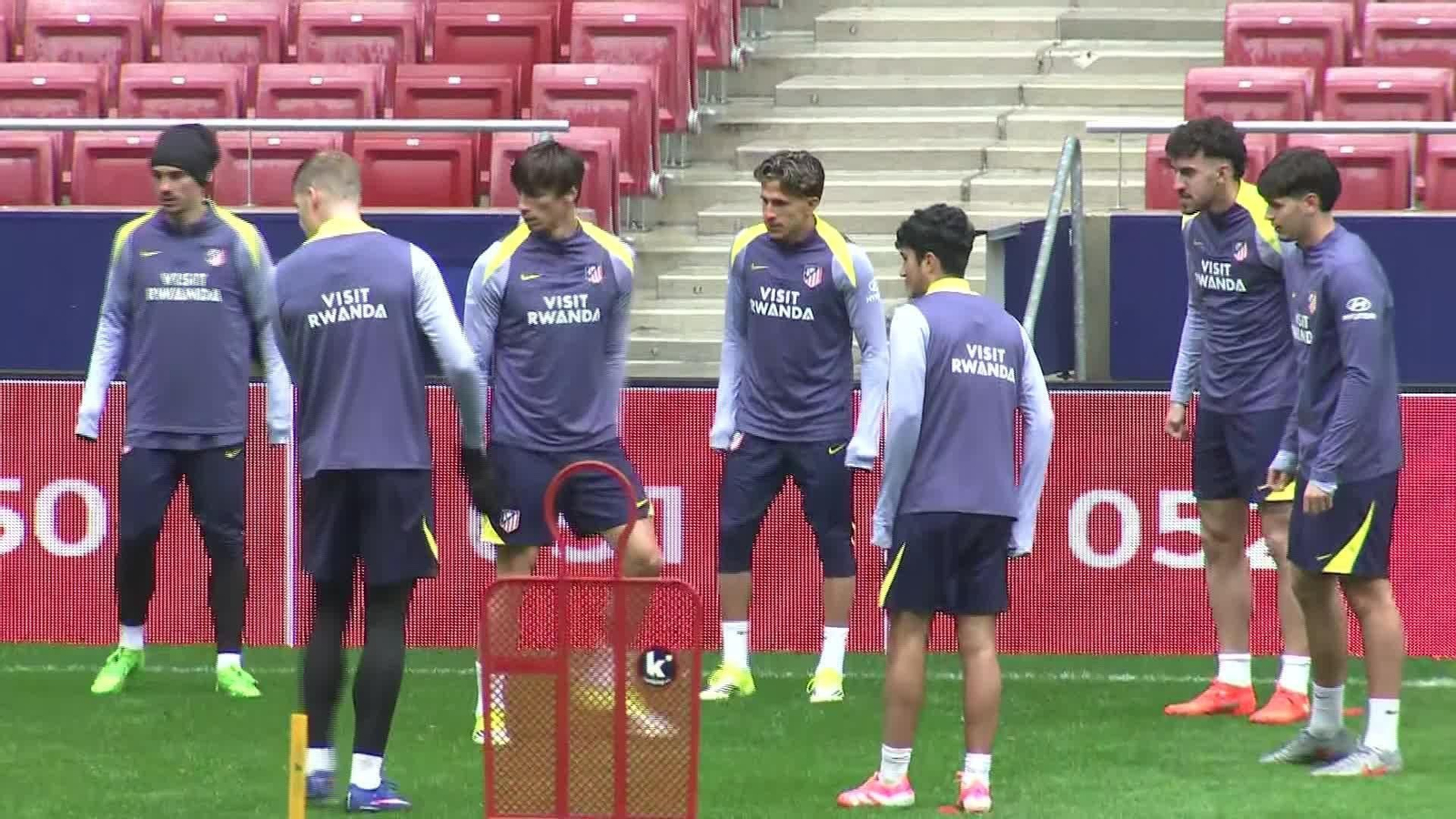 S015-MADRID ENTRENAMIENTO ATLETICO
