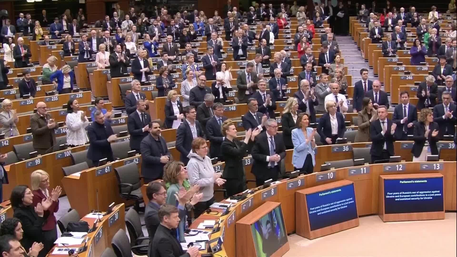 va ovacion parlamento europeo a zelenski