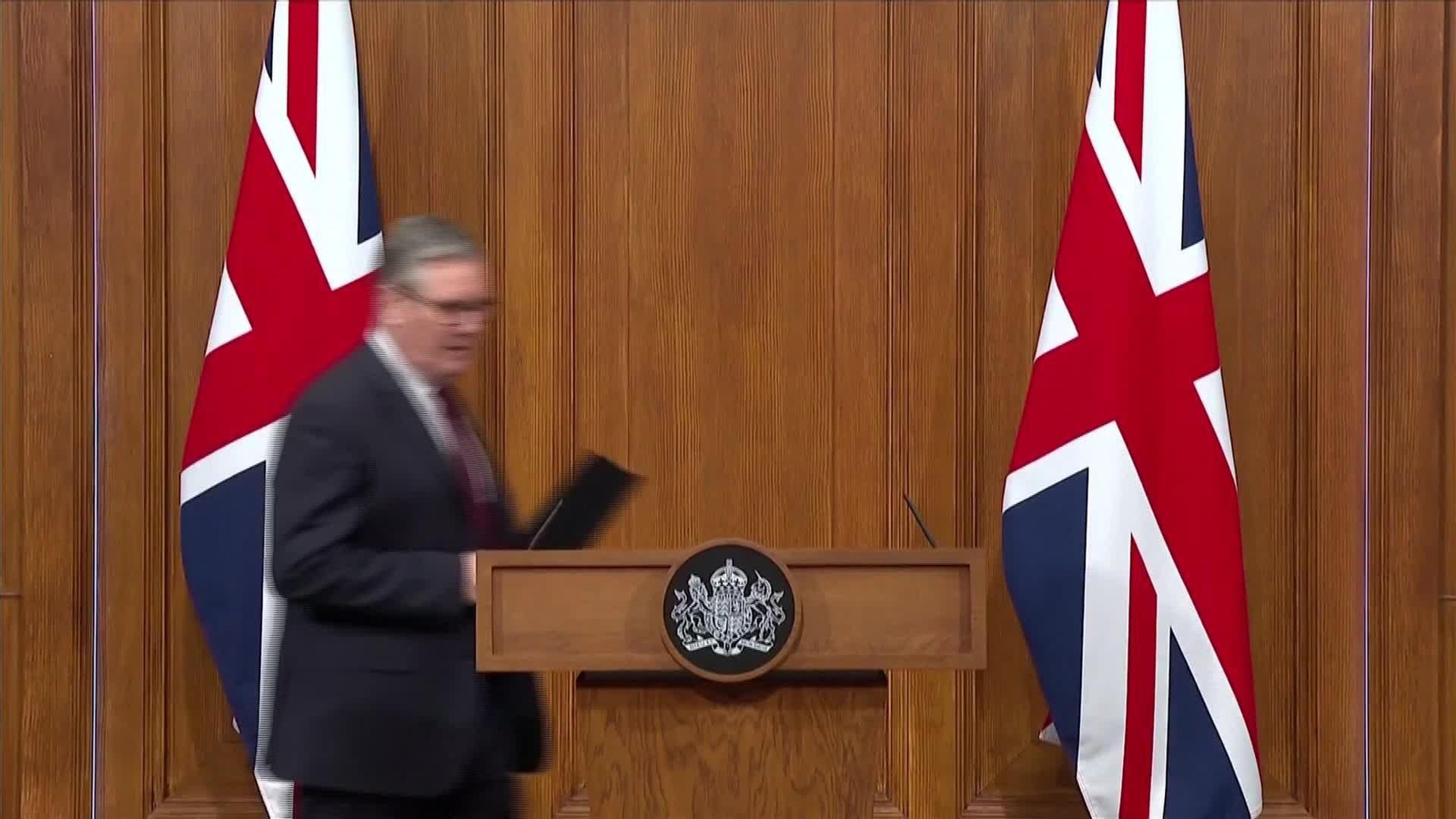 L071-RU STARMER RESPONDE A TRUMP