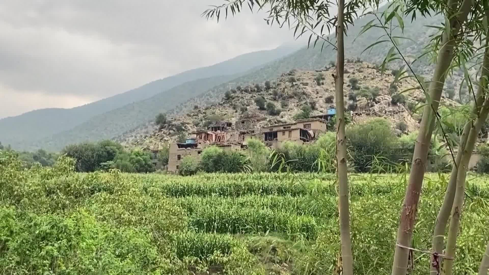 M007-AFGANISTAN RESCATES TERREMOTO