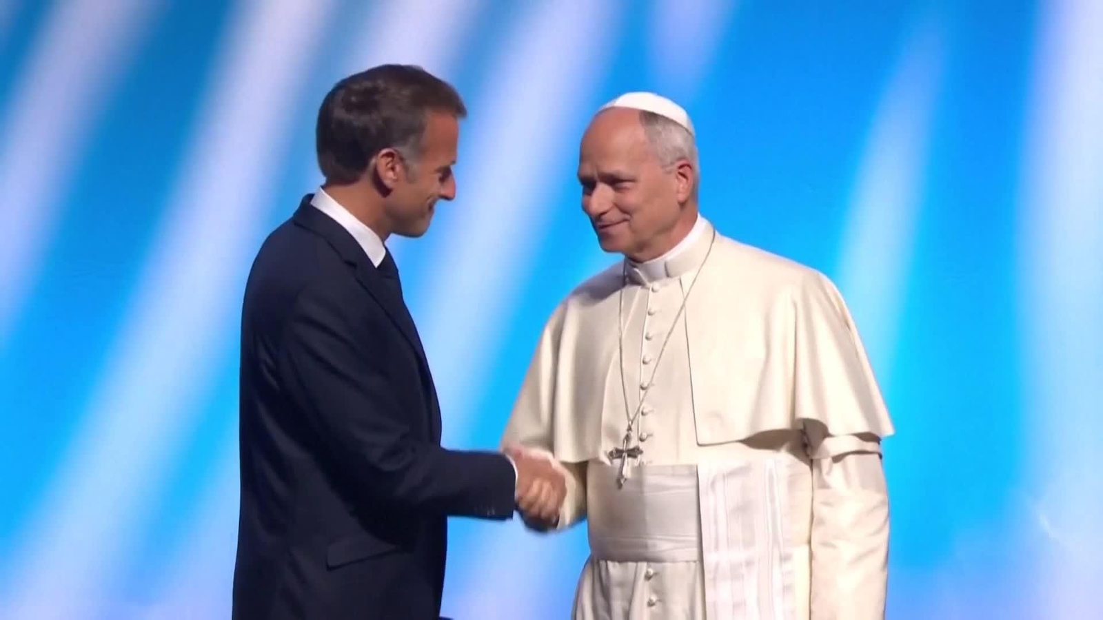 va papa con macron