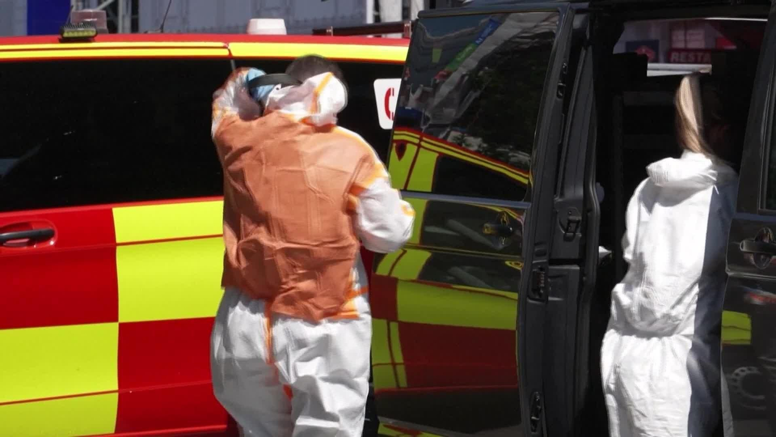 M058-BELGICA ALCALDE DE BRUSELAS SOBRE INCENDIO EN UNA OBRA