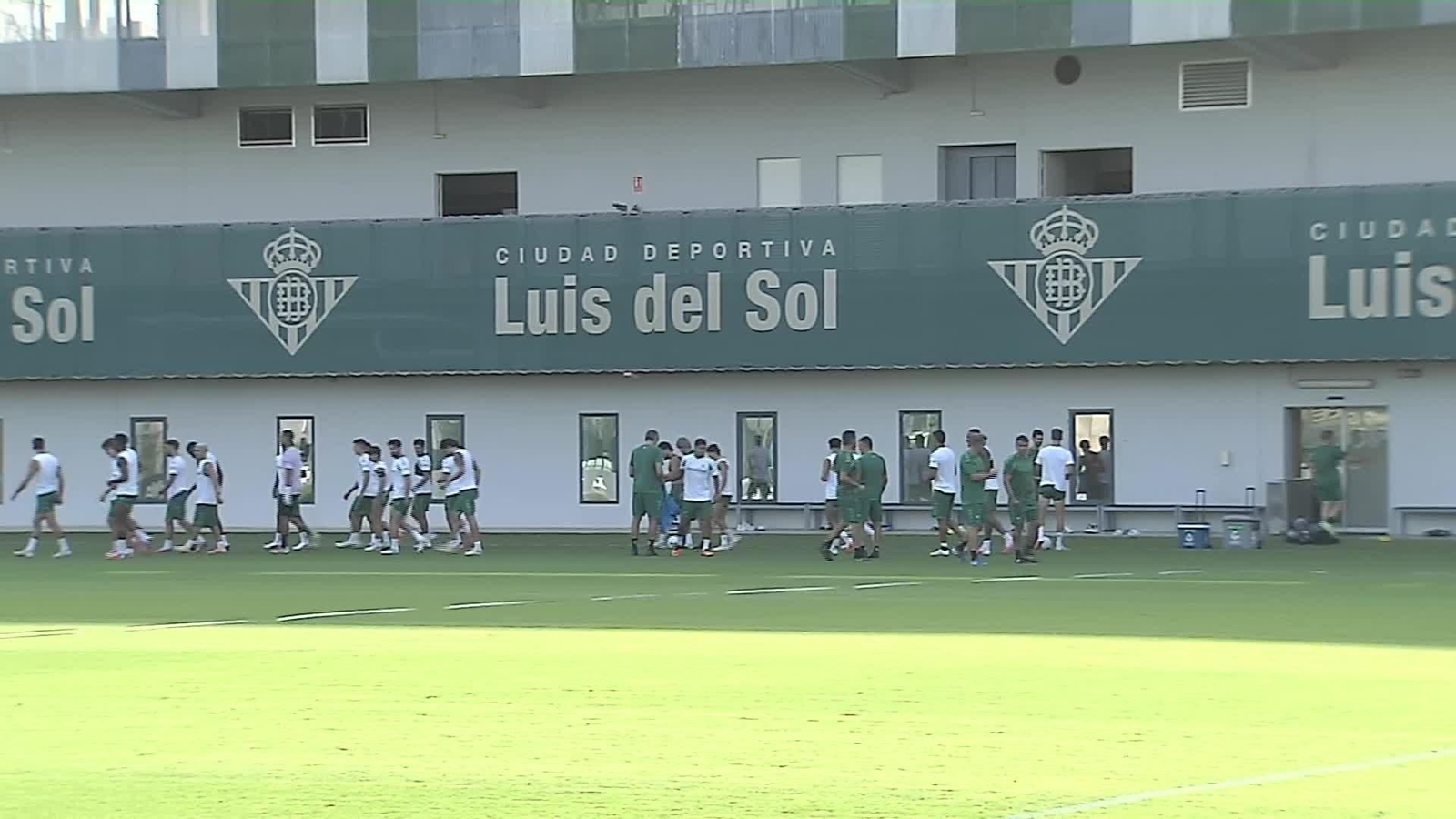J043-SEVILLA ENTRENAMIENTO BETIS