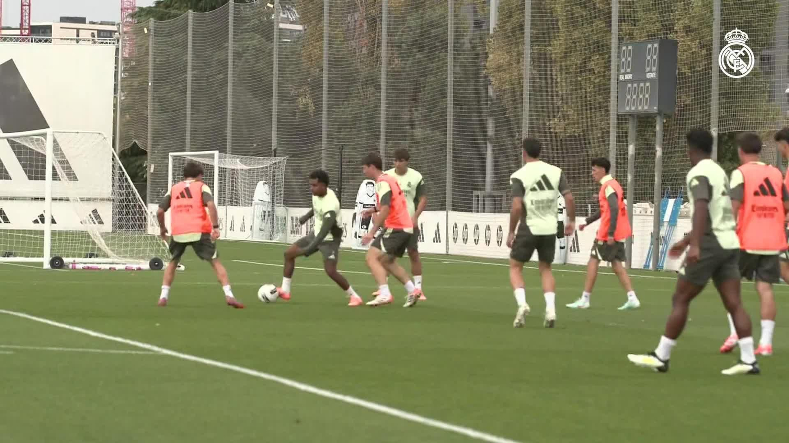 V031-MADRID ENTRENAMIENTO REAL MADRID V031-MADRID ENTRENAMIENTO REAL MADRID