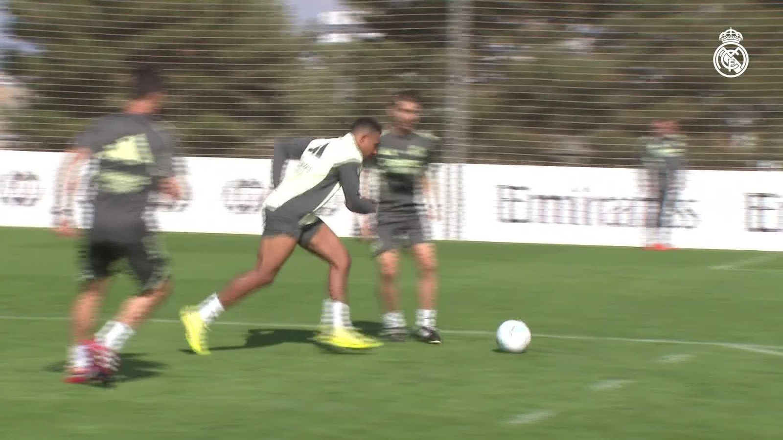 V037-MADRID ENTRENAMIENTO RMADRID