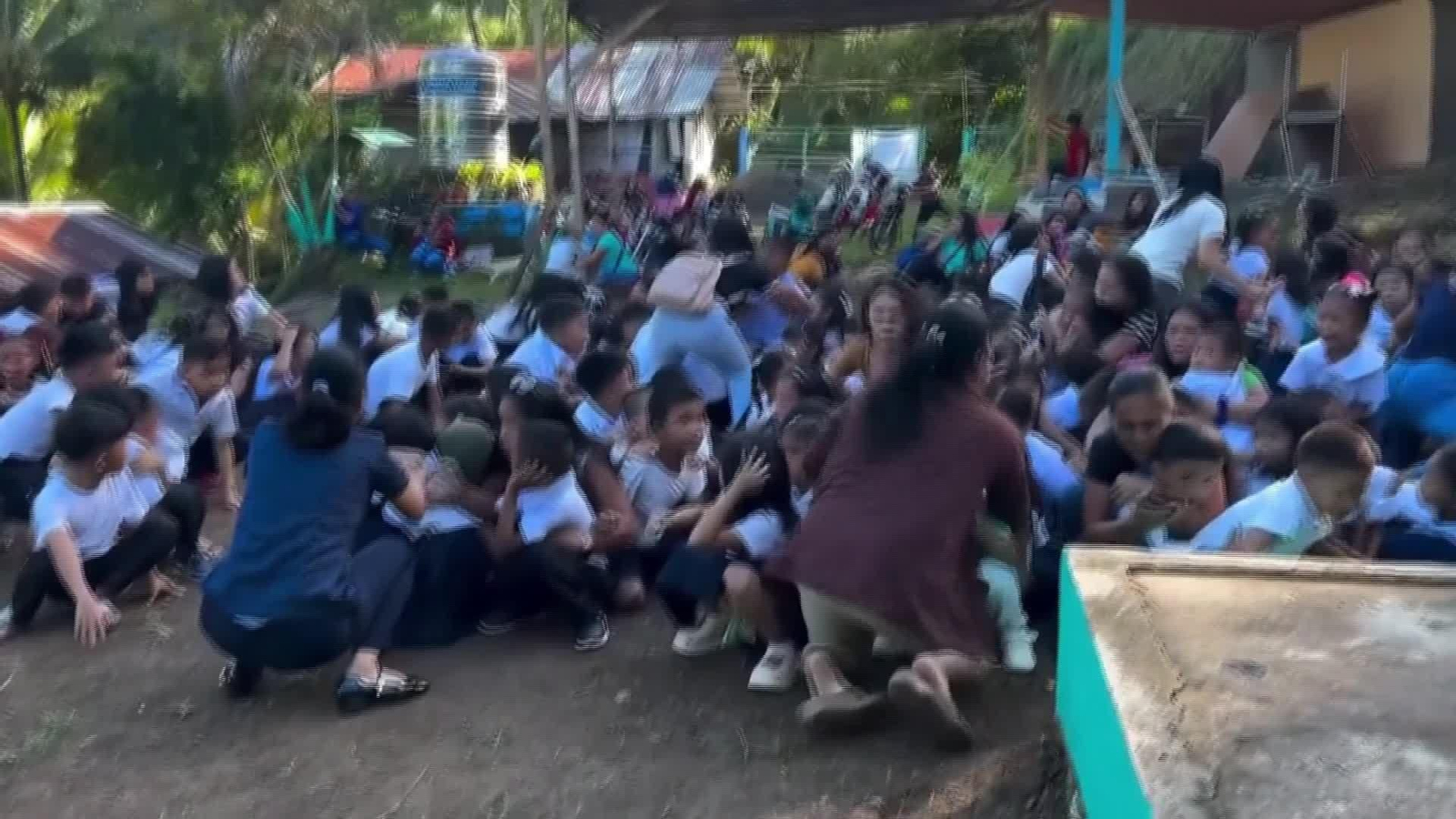 L006-FILIPINAS TERREMOTO