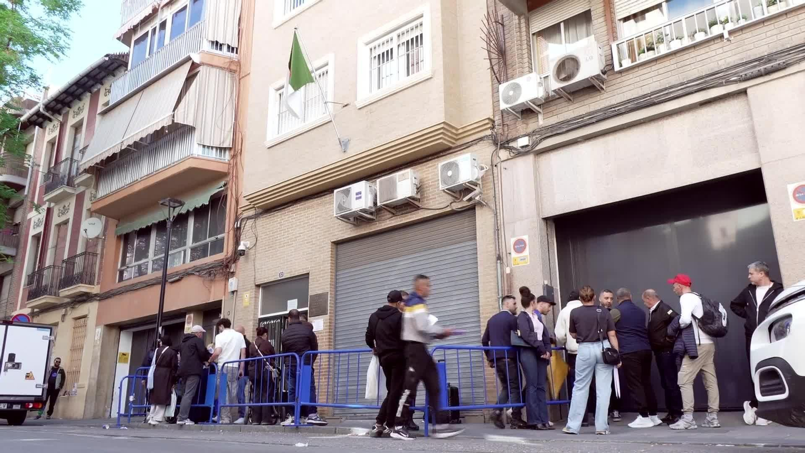 X020-ALICANTE COLAS CONSULADO ARGELIA