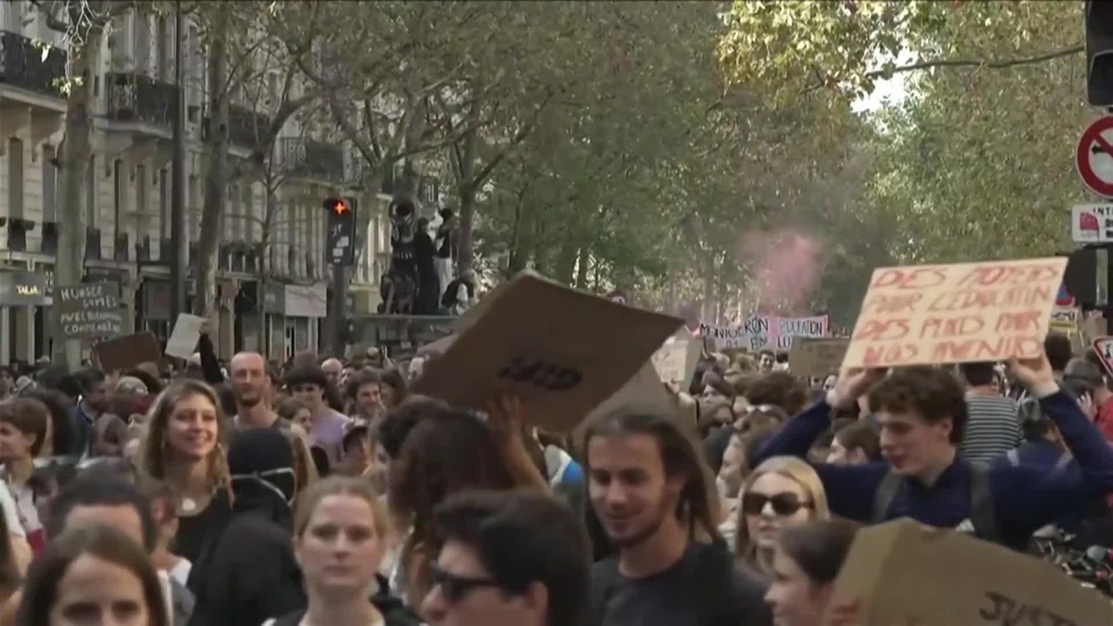 va marcha estudiantes paris