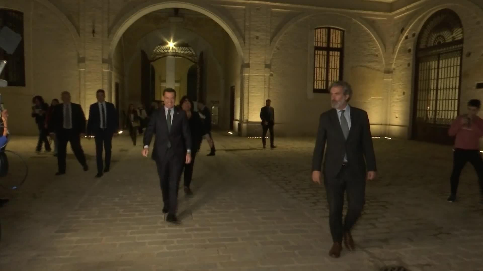 L082-SEVILLA PRESENTACIÓN LIBRO MORENO BONILLA