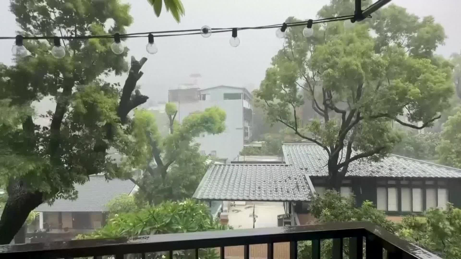 S001-TAIWAN SUPERA TIFON BAVI QUE SE DIRIGE A CHINA