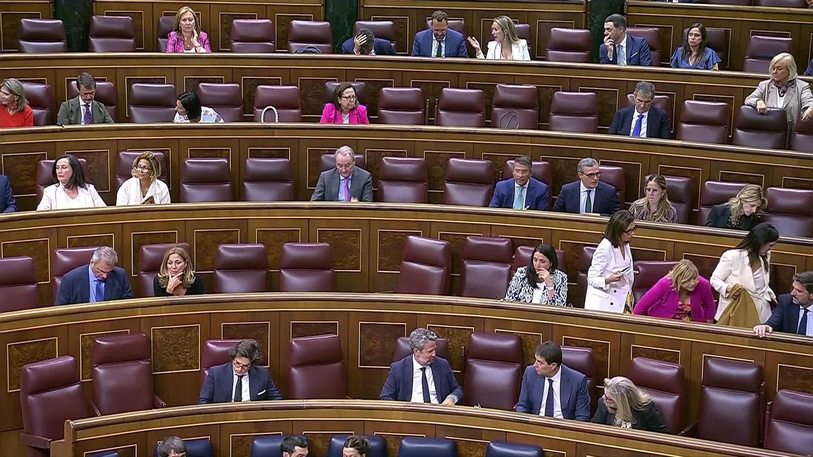 X081-MADRID CONGRESO YOLANDA DÍAZ RECHAZA INTERVENCION
