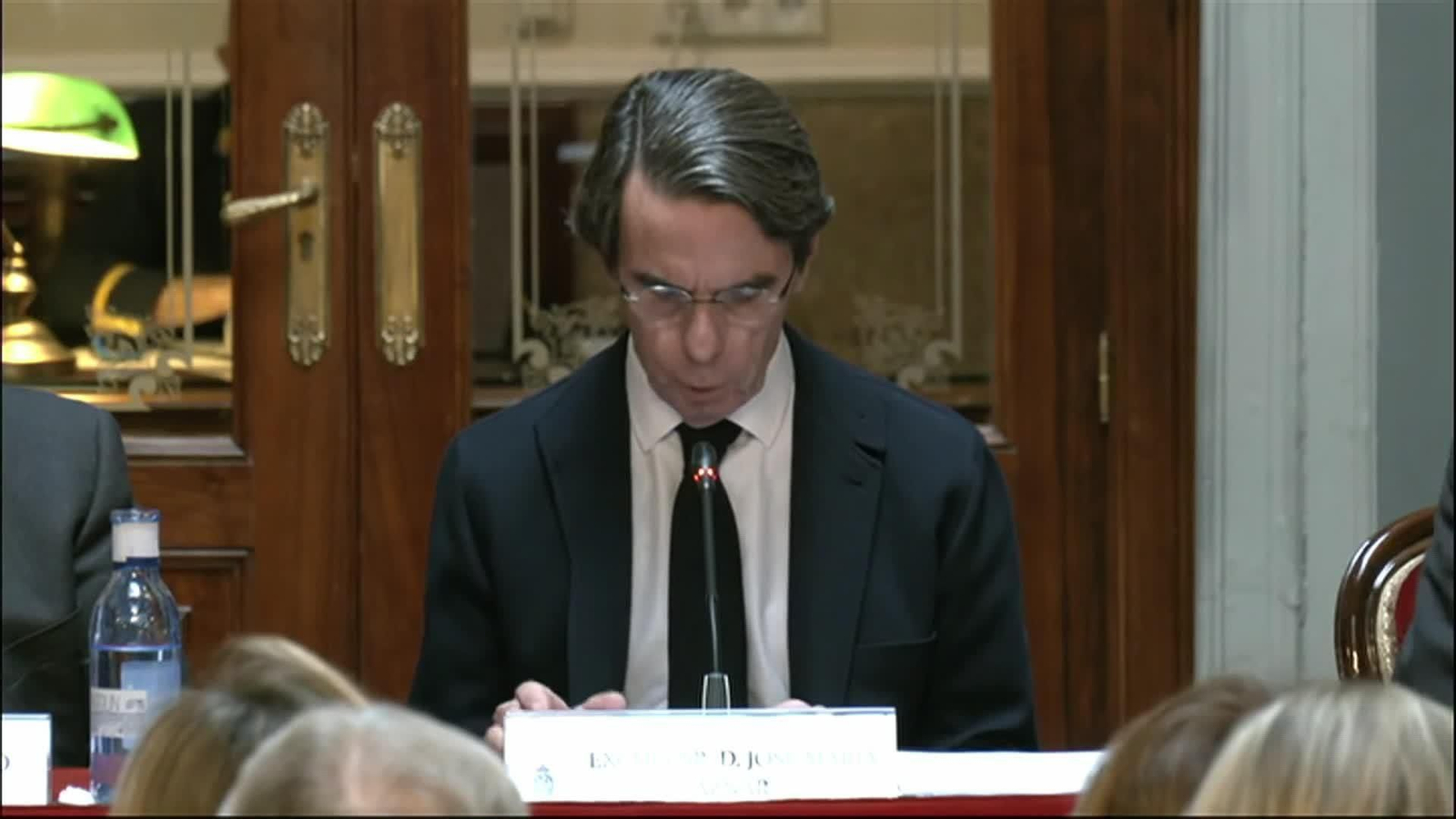 va total aznar elites politicas y fenomemo trump