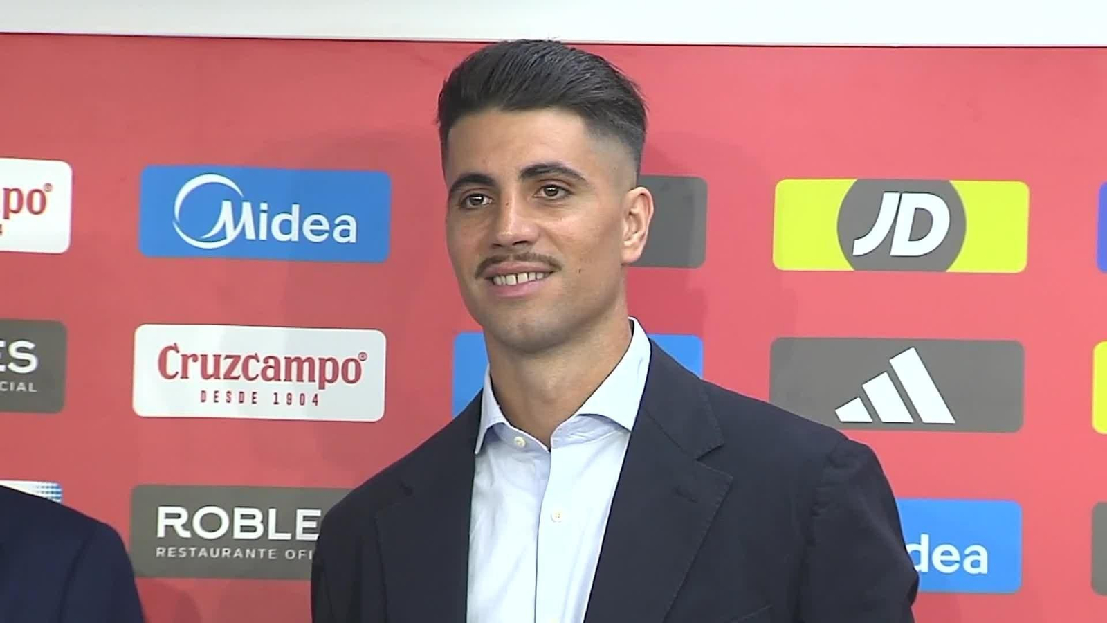 va fichajes sevilla