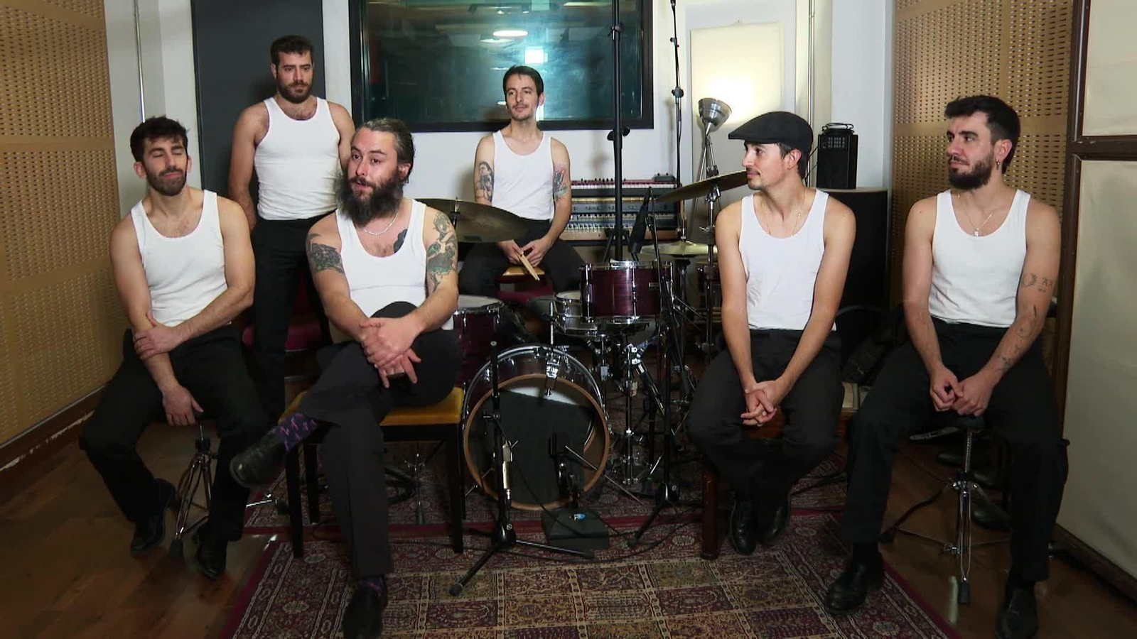 web entrevista orquesta del alcohol