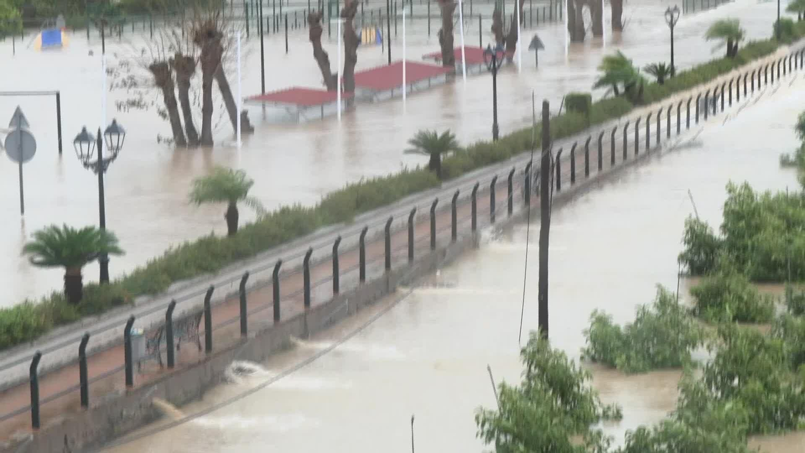 X093-CÁDIZ TEMPORAL SAN MARTIN DEL TESORILLO TARDE