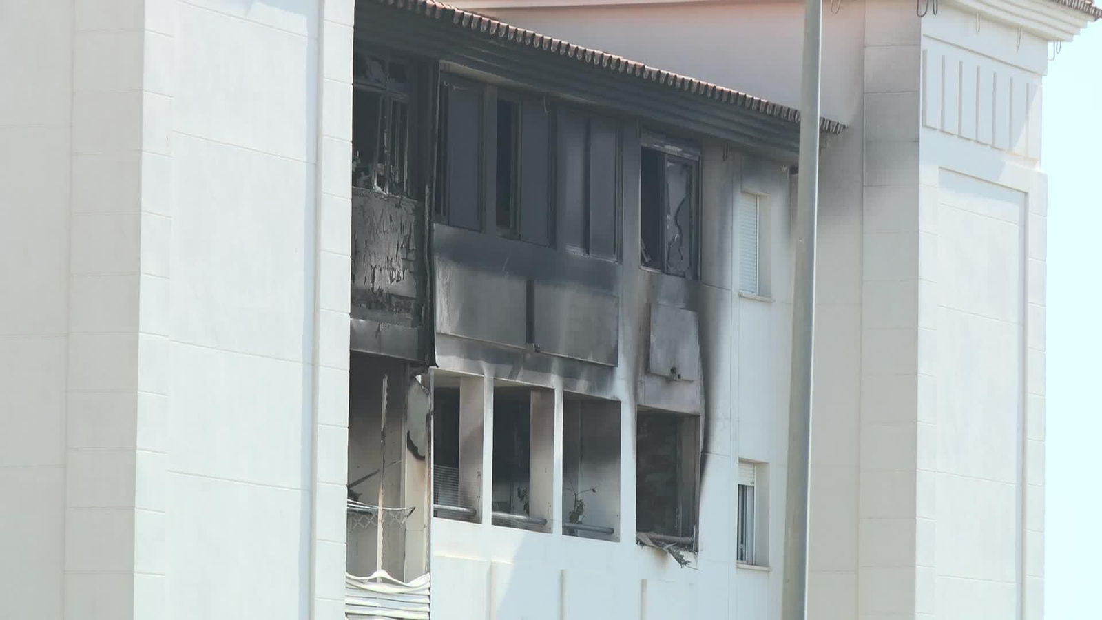 J030-MALAGA MUEREN DOS MENORES EN INCENDIO BENALMADENA