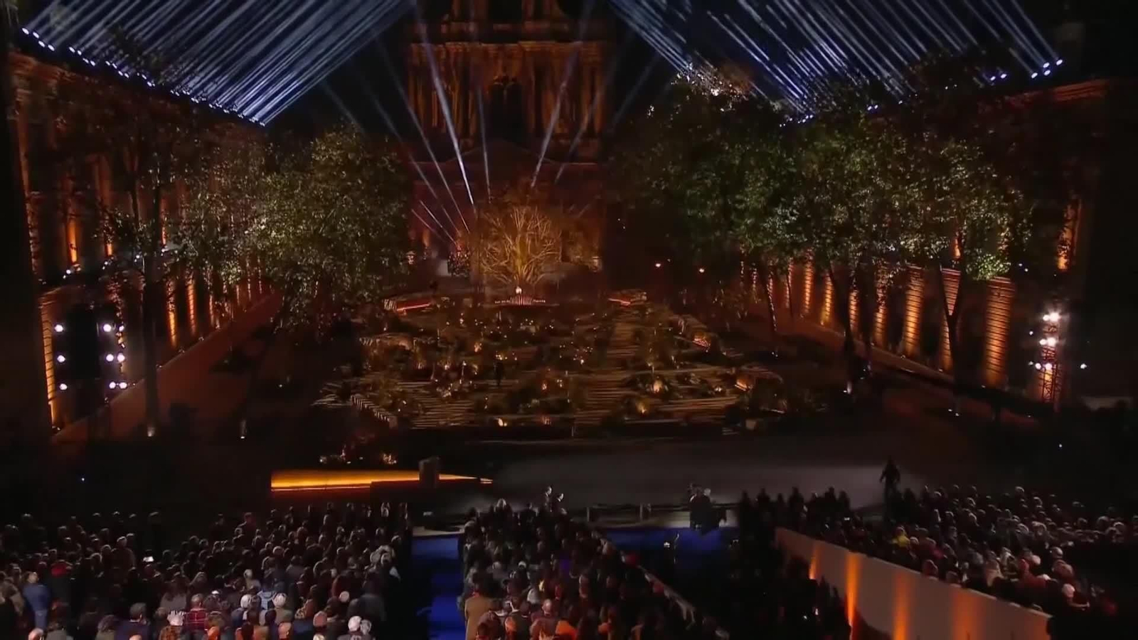 web homenajes tarde paris