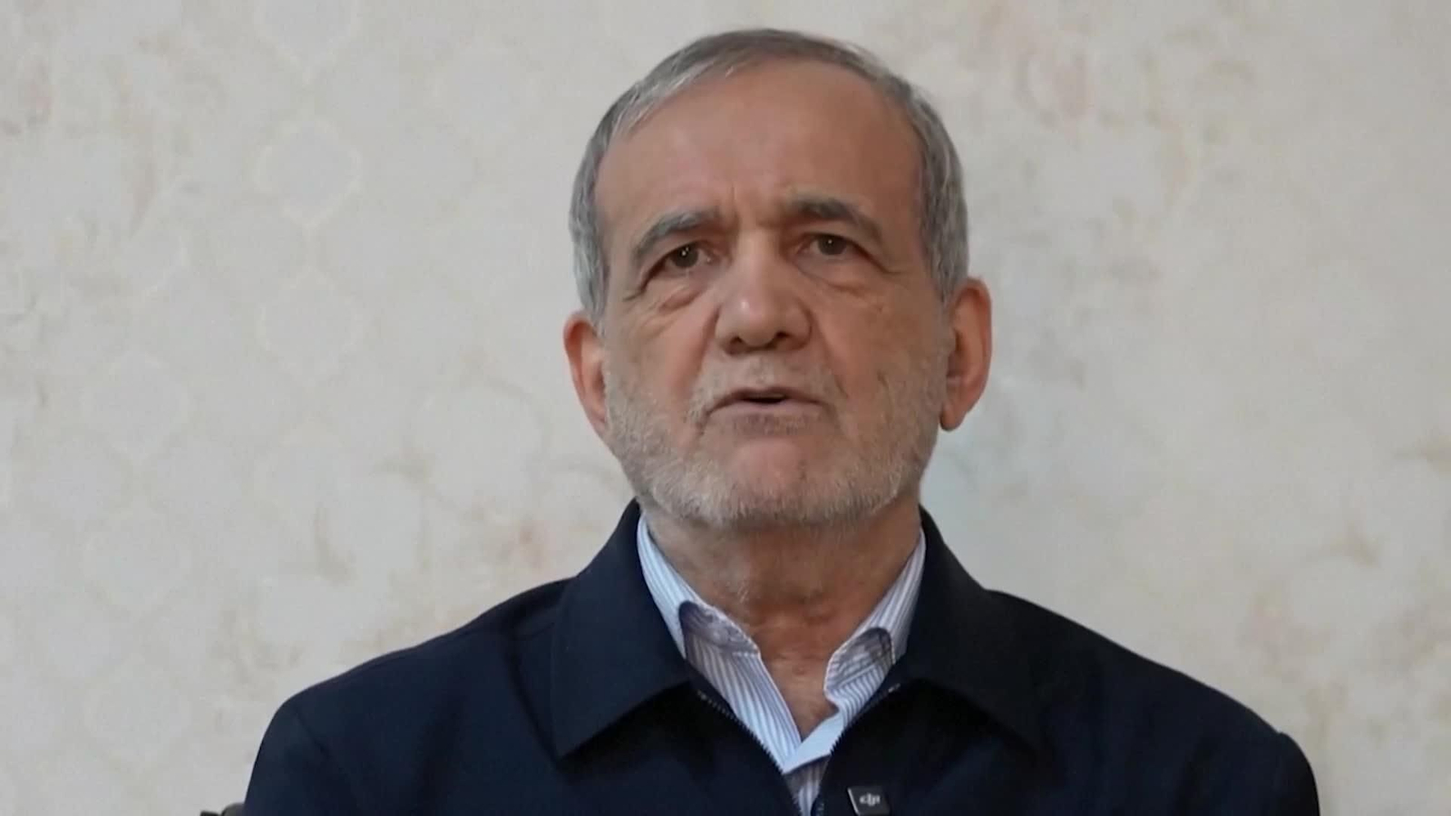 va transicion jamenei a pezeshkian