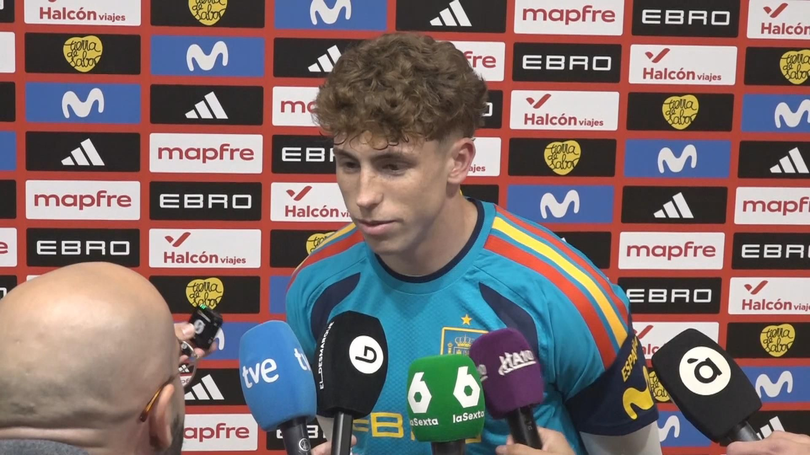 Víctor Muñoz, jugador de la selección