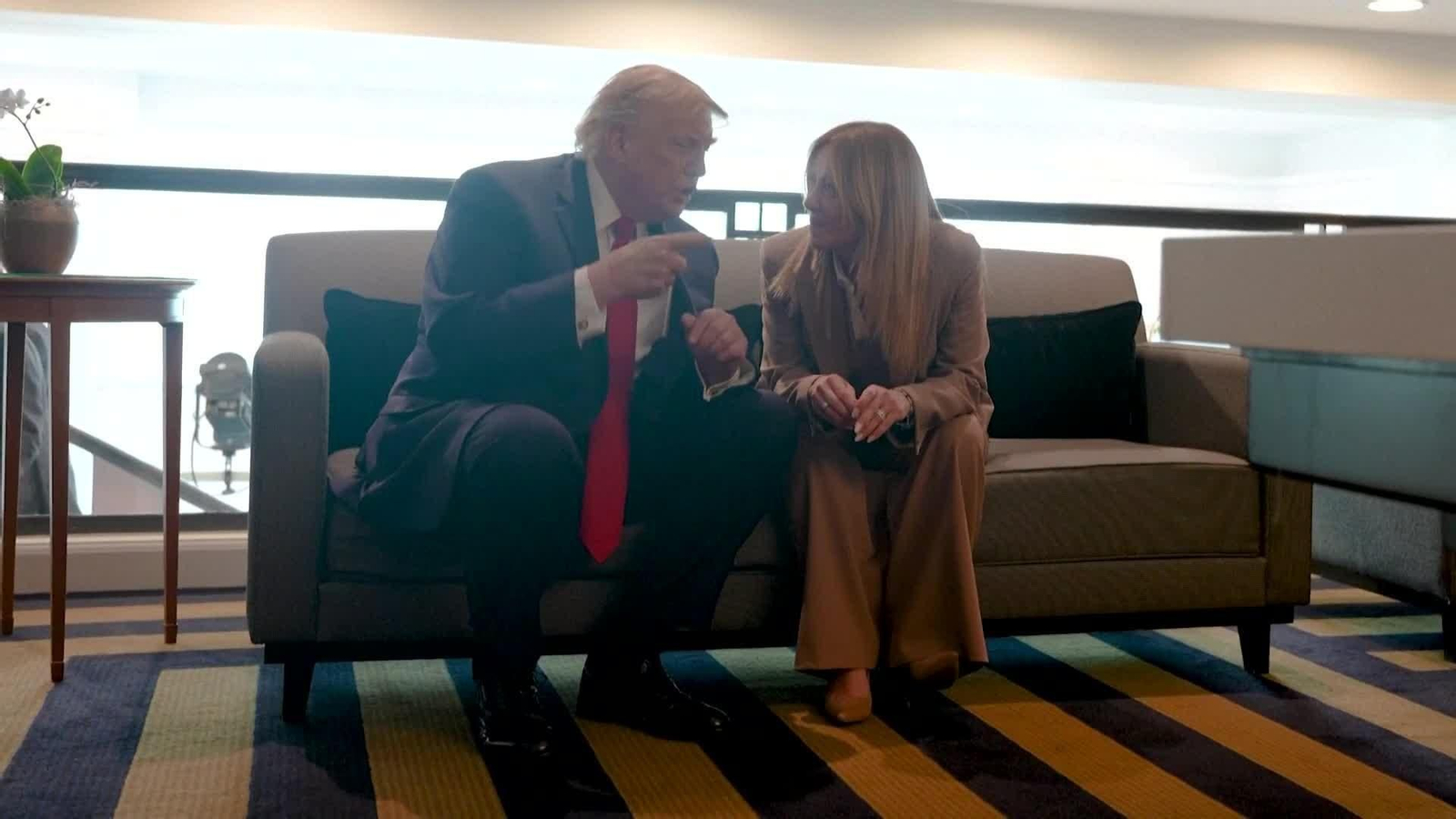 V058-ITALIA ENFADO DE GIORGIA MELONI CON DONALD TRUMP