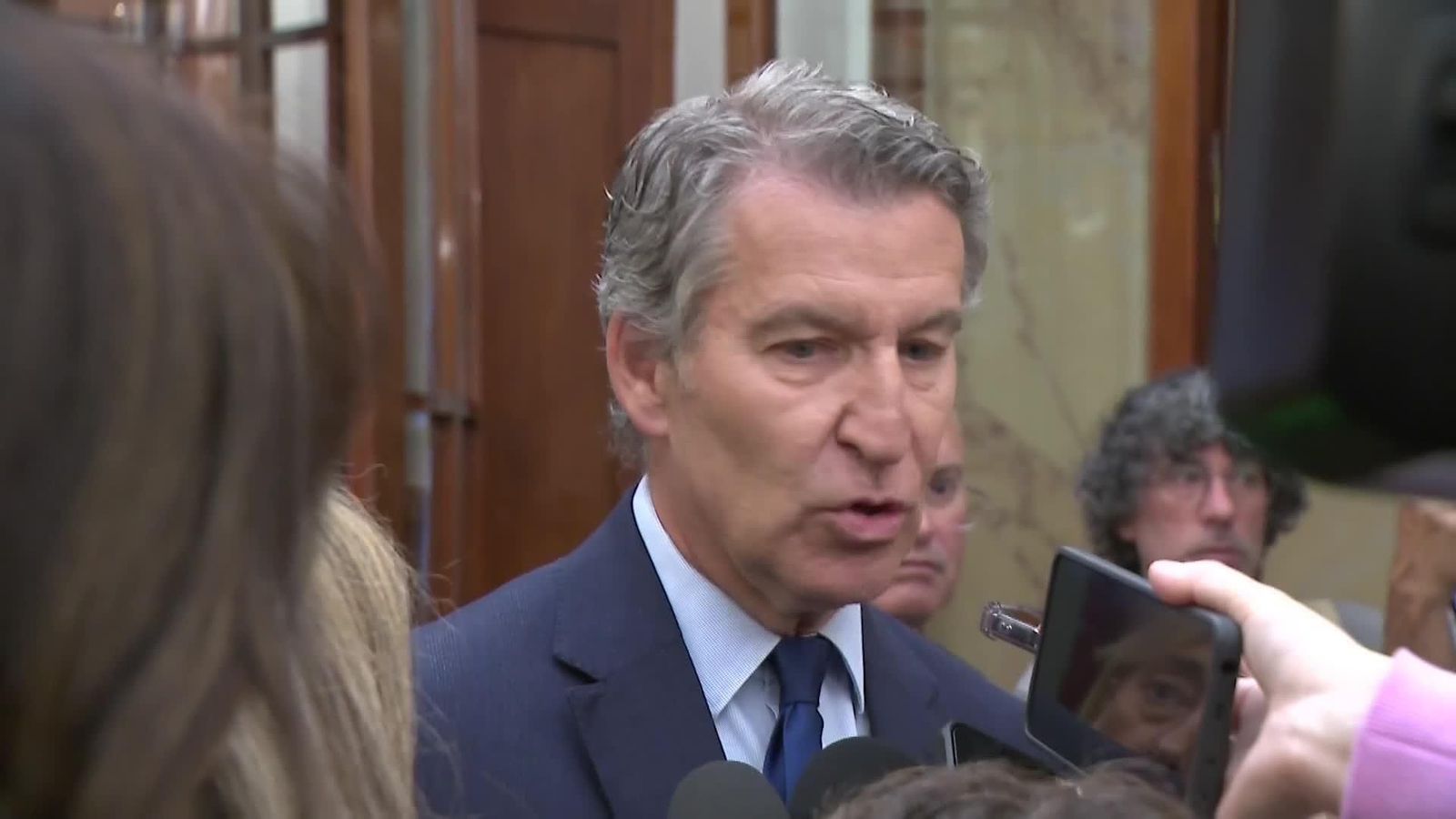 va feijoo en pasillos del congreso