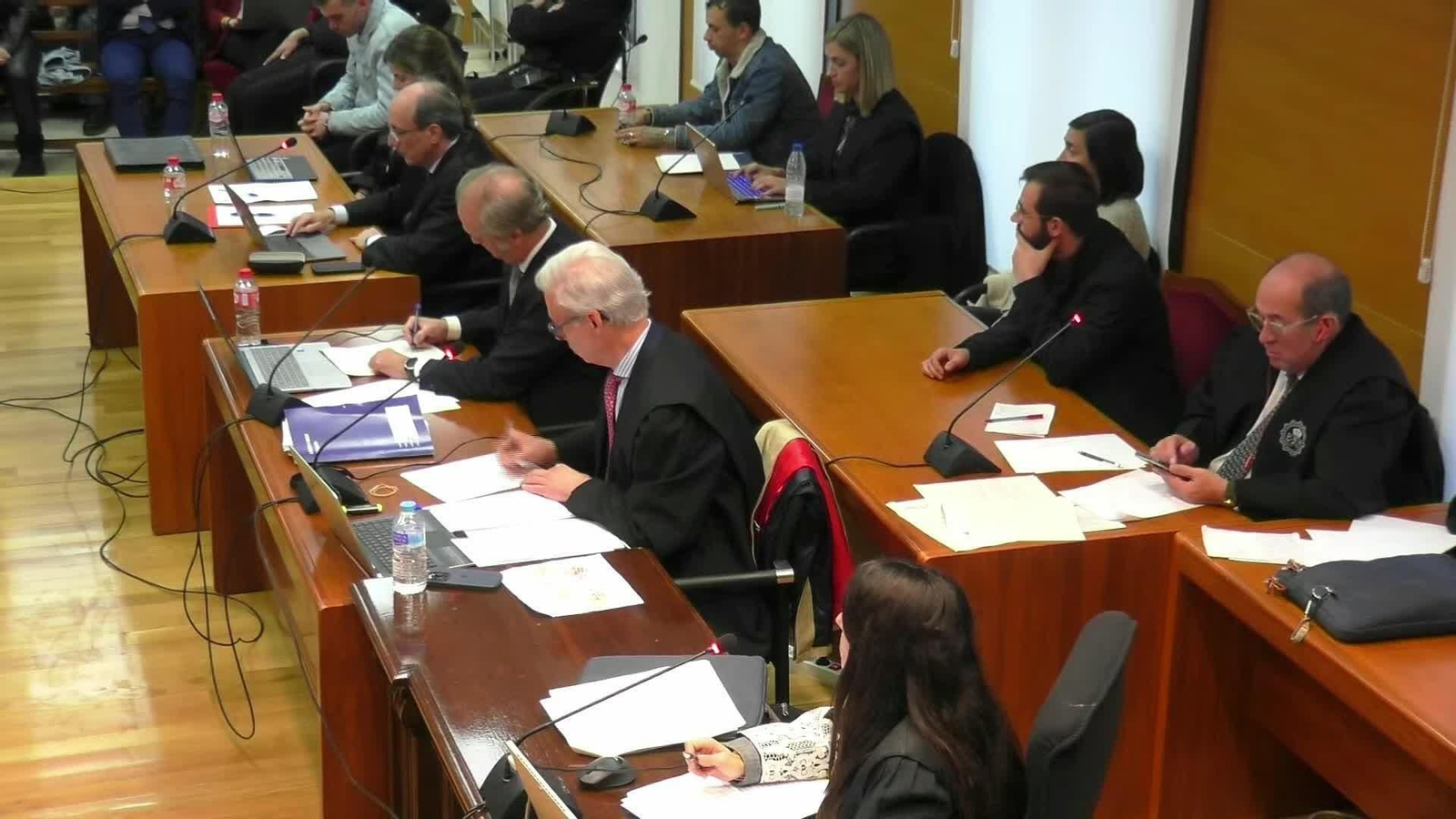 V009-GUADALAJARA JUICIO CHILOECHES