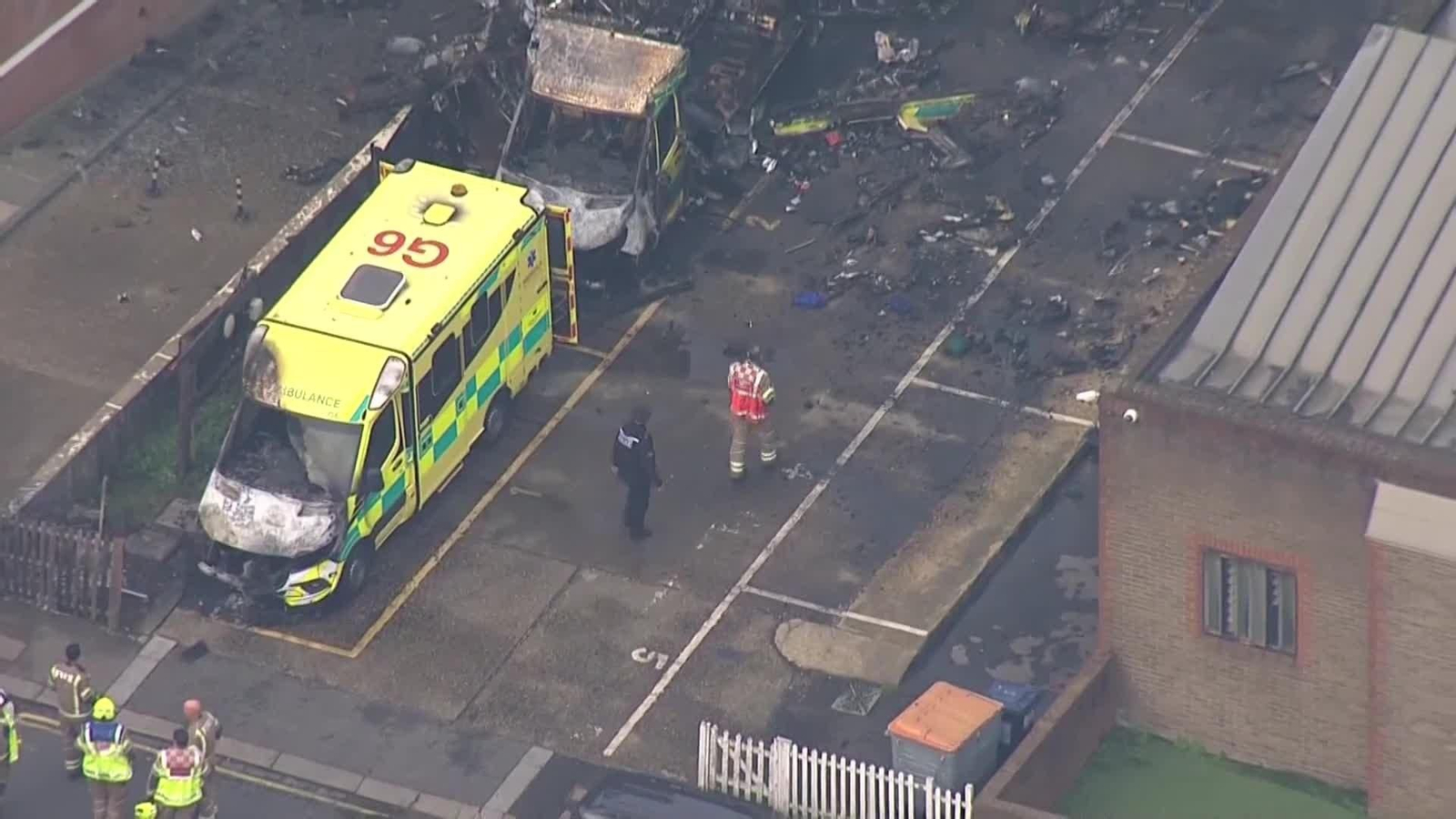 va dron accidente coches calcinados