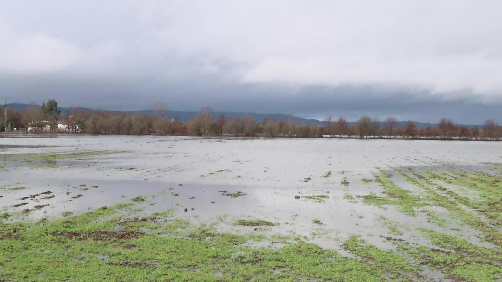 M055-OURENSE CAMPOS ANEGADOS POR LA LLUVIA XINZO