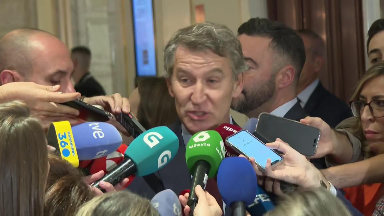 J056-EDI VARIOS ESTUPOR POLITICOS