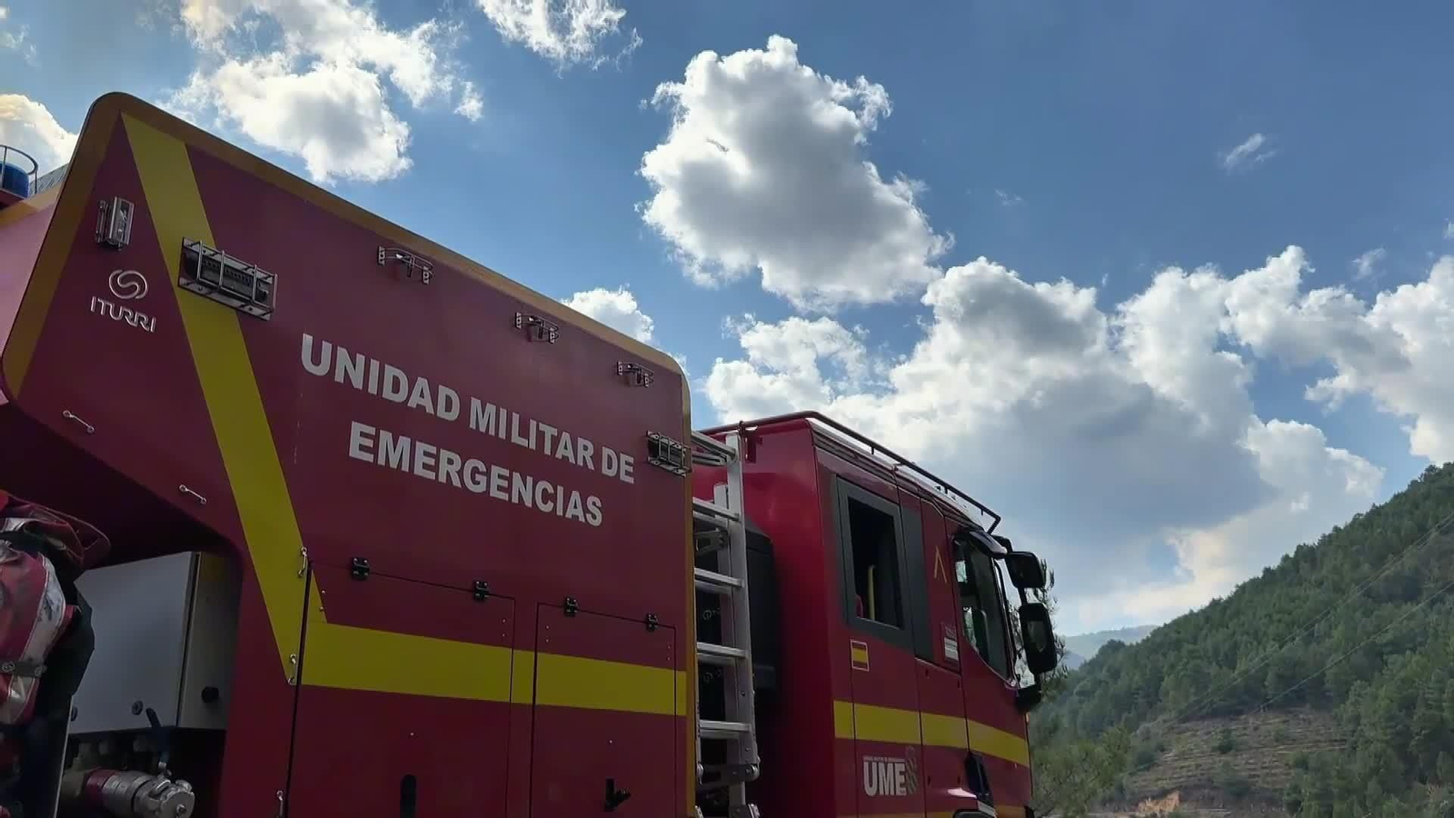 J068-CÁCERES INCENDIO LAS HURDES TARDE